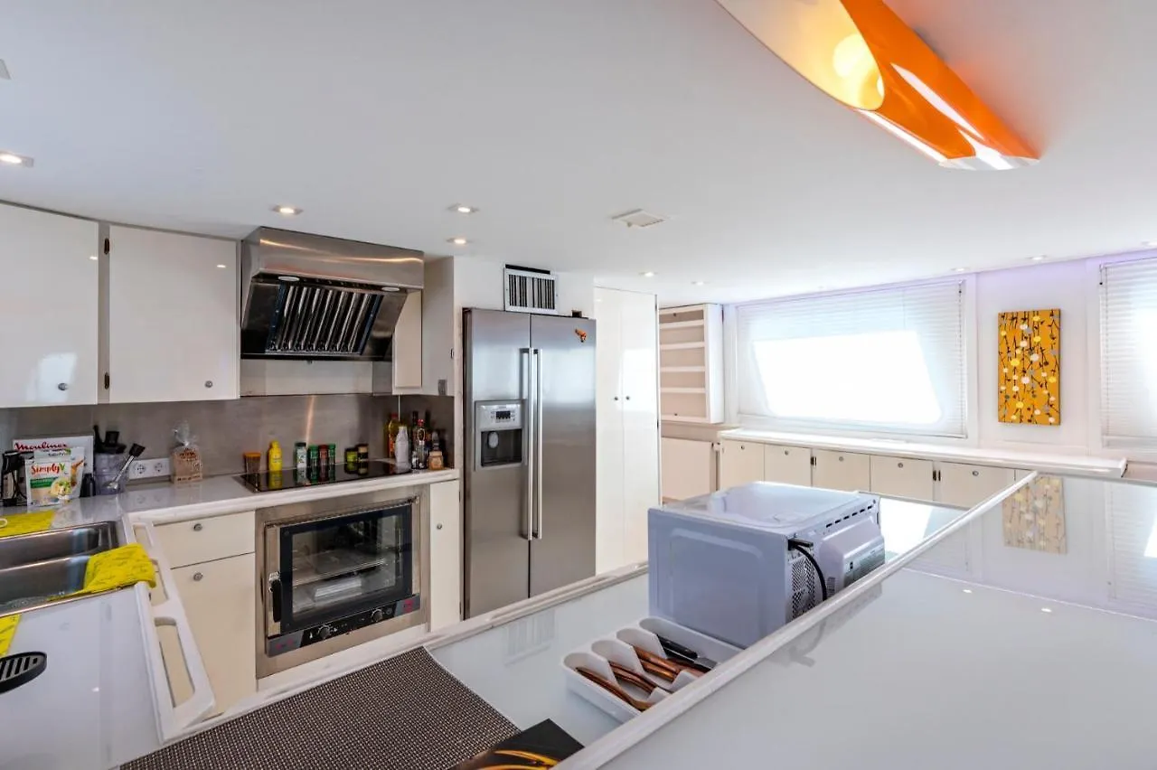 Bådhotel Luxury Boat Hotel Sant Adrià de Besòs