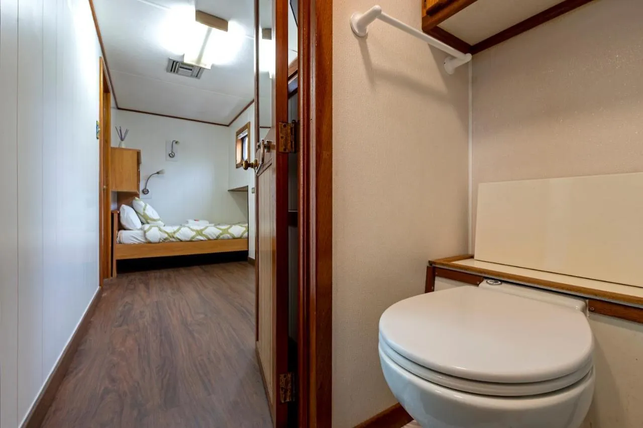 Luxury Boat Hotel Sant Adrià de Besòs Bådhotel